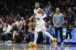 明日骑士VS老鹰!米切尔与贾勒特-阿伦皆出战成疑