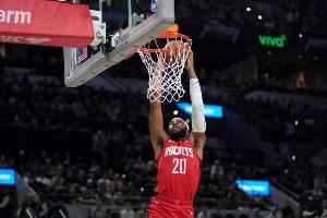 奥科吉：我这些年逐渐明白自己要专注打好无球 清楚接球后怎么做