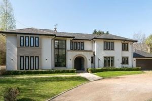 290万镑成交！邮报：福登降价出售豪宅 此前被邻居投诉扰民